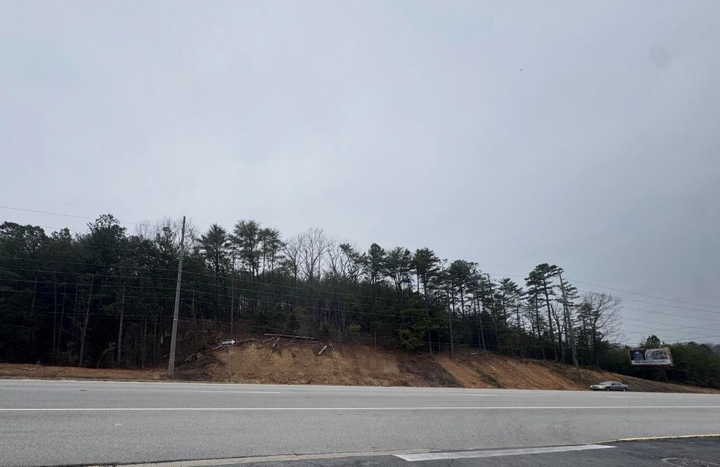 1 South Lee Highway, Cleveland, TN 37311
