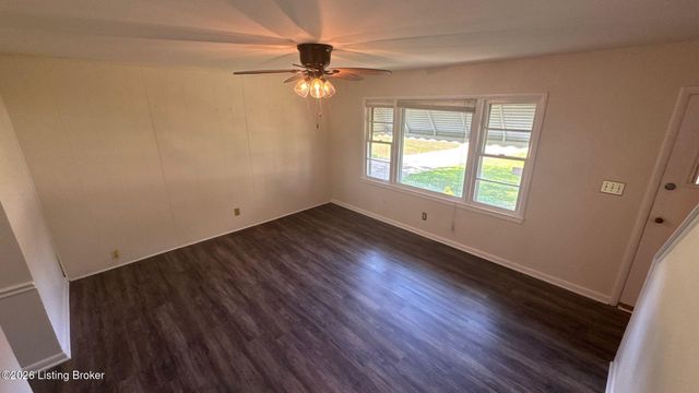 9231 Omar Khayyam Blvd, Louisville, KY 40272