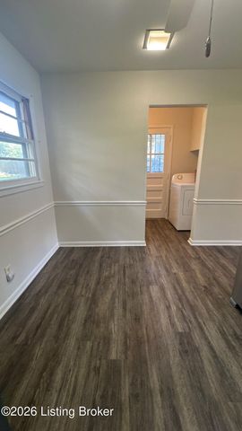 9231 Omar Khayyam Blvd, Louisville, KY 40272