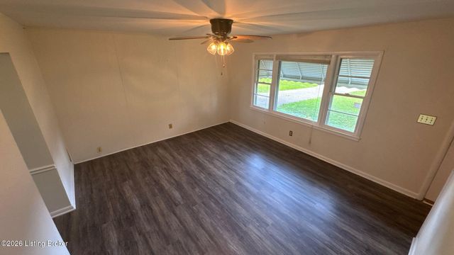 9231 Omar Khayyam Blvd, Louisville, KY 40272