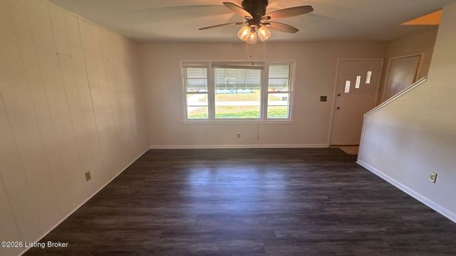 9231 Omar Khayyam Blvd, Louisville, KY 40272