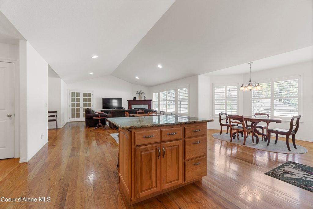 11907 N BLUE JAY CT, Hayden, ID 83835 photo 15