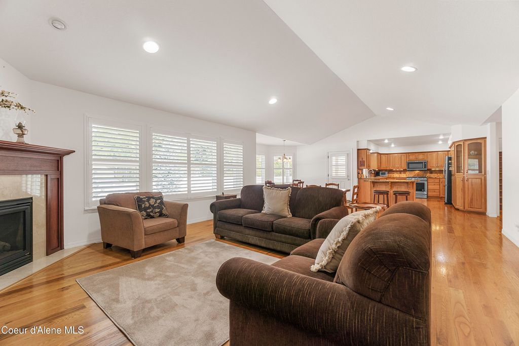 11907 N BLUE JAY CT, Hayden, ID 83835 photo 7