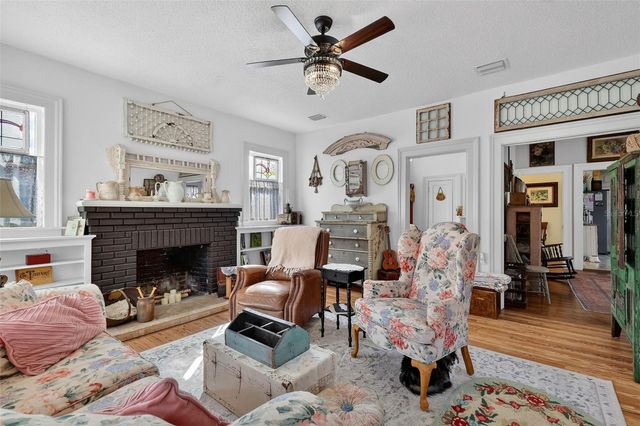 740 SUMMIT STREET, Eustis, FL 32726