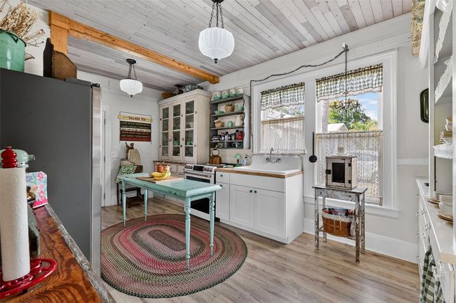 740 SUMMIT STREET, Eustis, FL 32726