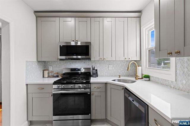 83 S Prospect Avenue, Hackensack, NJ 07601