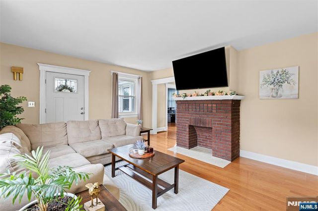 83 S Prospect Avenue, Hackensack, NJ 07601