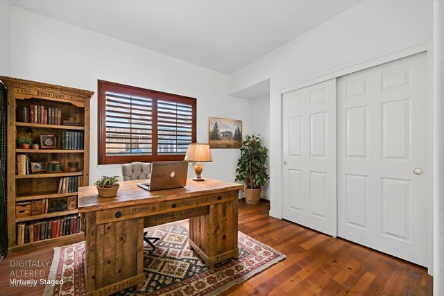 470 S Lexington Dr, Folsom, CA 95630