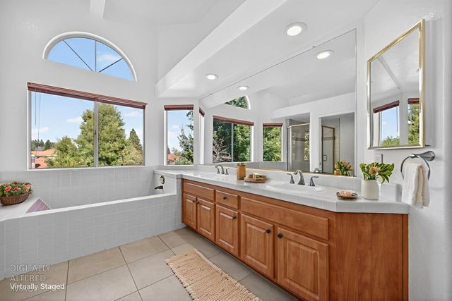 470 S Lexington Dr, Folsom, CA 95630