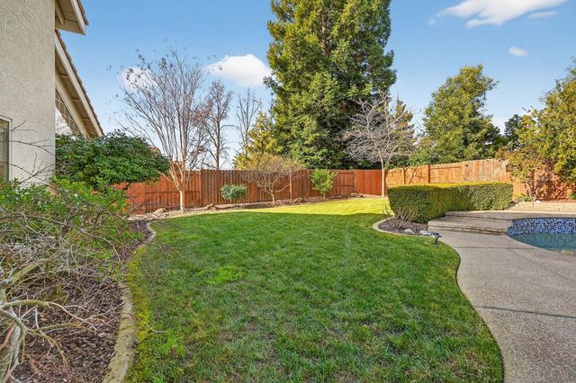 470 S Lexington Dr, Folsom, CA 95630
