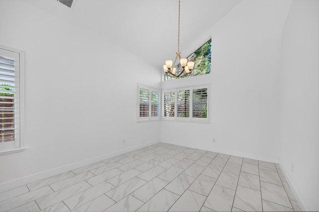 470 S Lexington Dr, Folsom, CA 95630