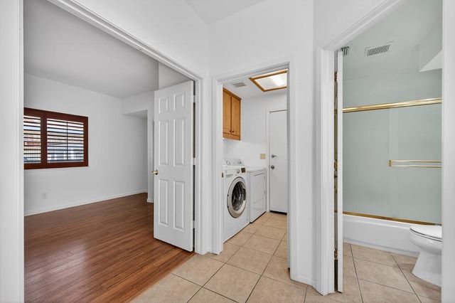 470 S Lexington Dr, Folsom, CA 95630