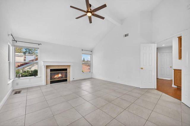 470 S Lexington Dr, Folsom, CA 95630