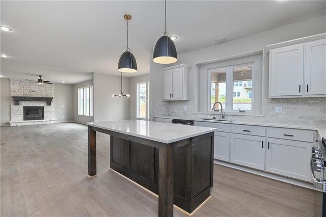 23822 Clear Creek Parkway, Shawnee, KS 66226