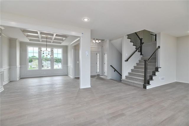 23822 Clear Creek Parkway, Shawnee, KS 66226