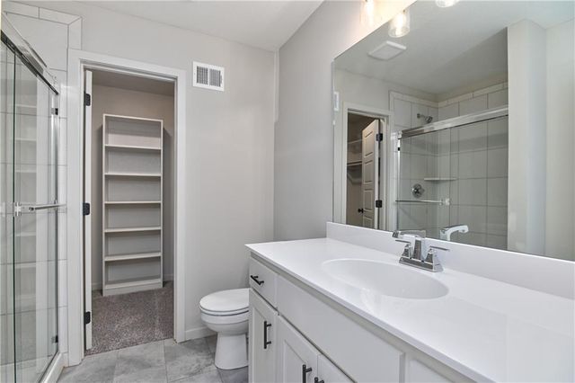 23822 Clear Creek Parkway, Shawnee, KS 66226
