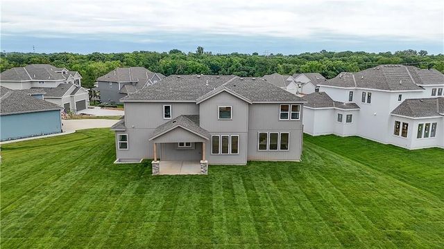 23822 Clear Creek Parkway, Shawnee, KS 66226