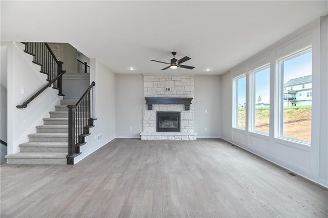 23822 Clear Creek Parkway, Shawnee, KS 66226