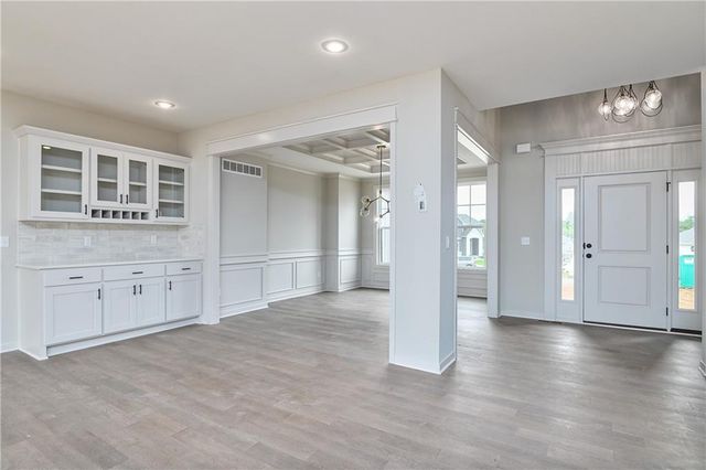 23822 Clear Creek Parkway, Shawnee, KS 66226
