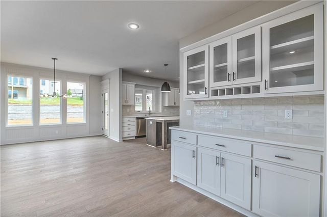 23822 Clear Creek Parkway, Shawnee, KS 66226