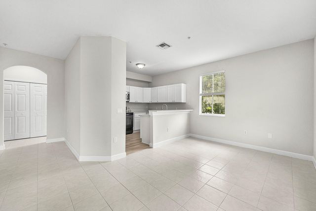 1008 SW Shoma Drive 394, Royal Palm Beach, FL 33414
