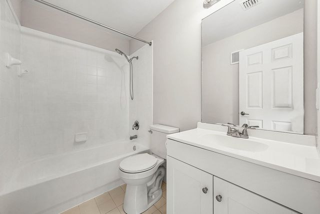 1008 SW Shoma Drive 394, Royal Palm Beach, FL 33414