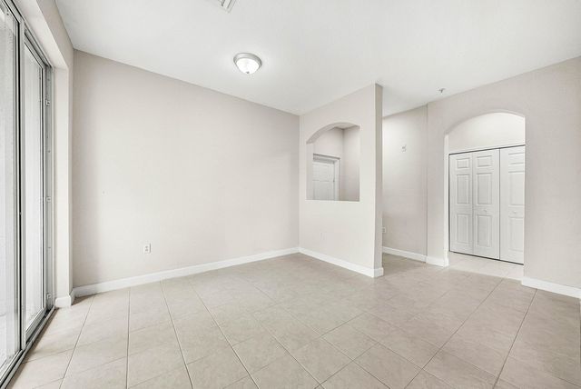 1008 SW Shoma Drive 394, Royal Palm Beach, FL 33414
