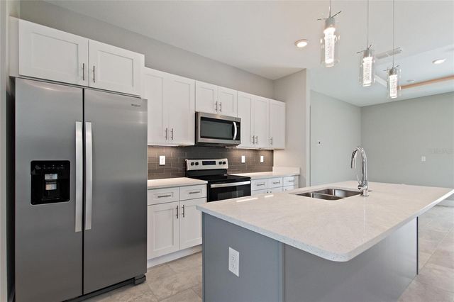 421 NE 19TH TERRACE, Cape Coral, FL 33909