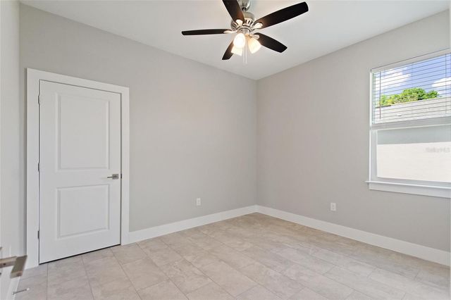 421 NE 19TH TERRACE, Cape Coral, FL 33909