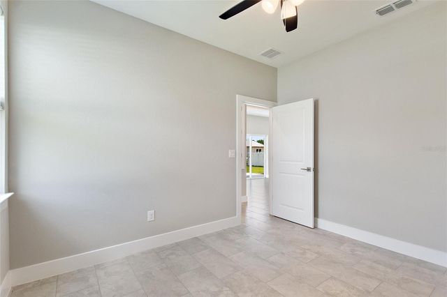 421 NE 19TH TERRACE, Cape Coral, FL 33909