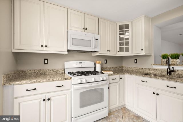14562 TRURO PARISH CT, Centreville, VA 20120