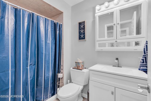 530 Bayview Drive, Toms River, NJ 08753