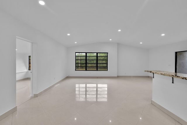 17551 NE 5th Avenue, North Miami Beach, FL 33162