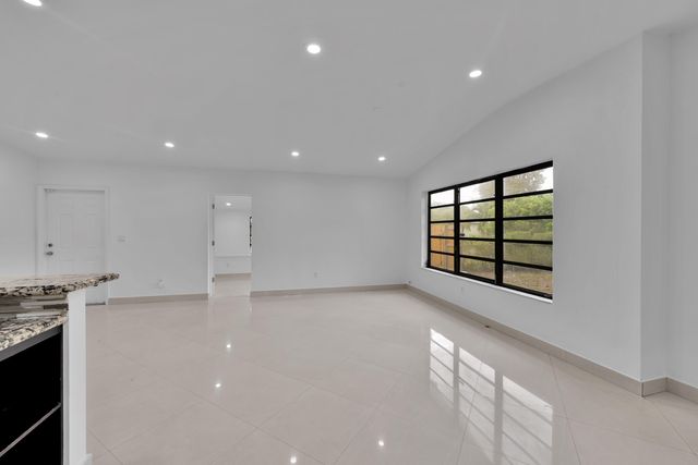 17551 NE 5th Avenue, North Miami Beach, FL 33162