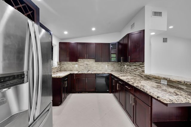 17551 NE 5th Avenue, North Miami Beach, FL 33162