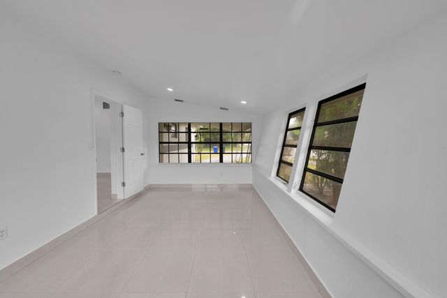 17551 NE 5th Avenue, North Miami Beach, FL 33162