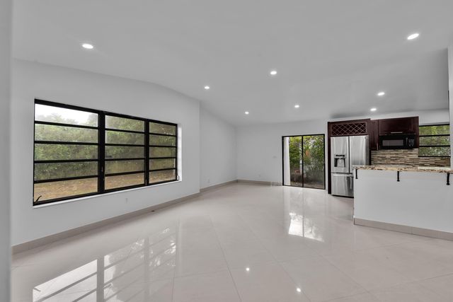 17551 NE 5th Avenue, North Miami Beach, FL 33162