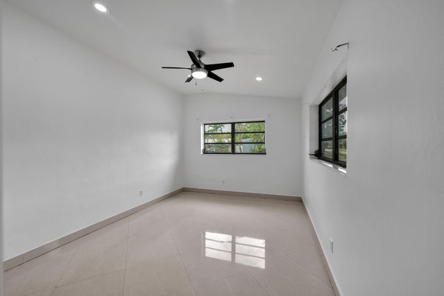 17551 NE 5th Avenue, North Miami Beach, FL 33162