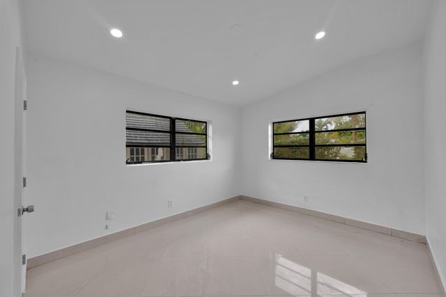 17551 NE 5th Avenue, North Miami Beach, FL 33162