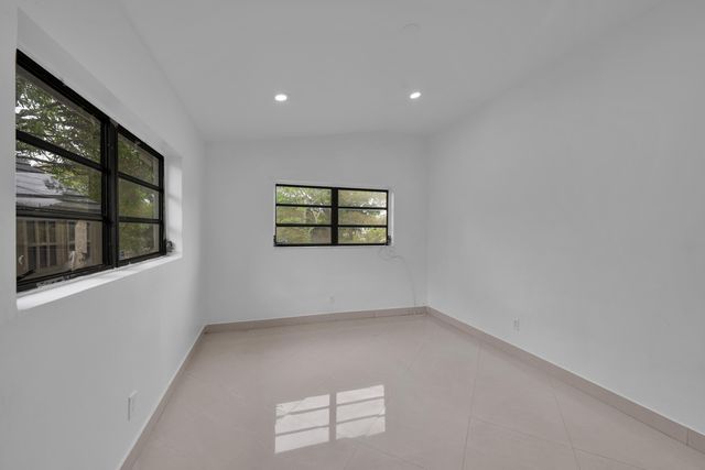 17551 NE 5th Avenue, North Miami Beach, FL 33162