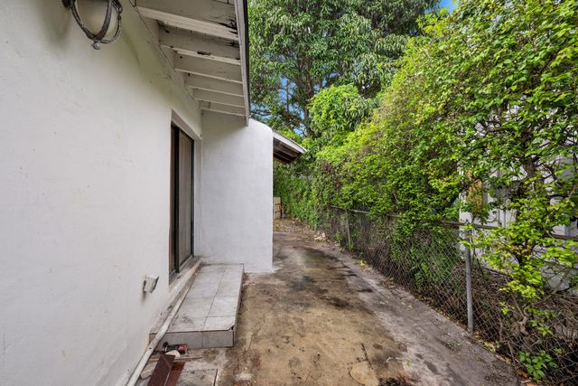 17551 NE 5th Avenue, North Miami Beach, FL 33162