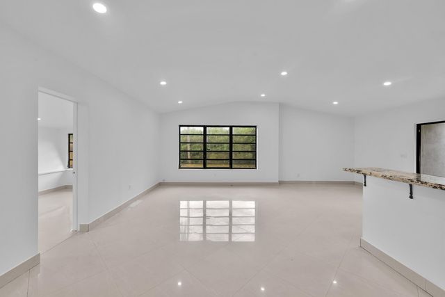 17551 NE 5th Avenue, North Miami Beach, FL 33162