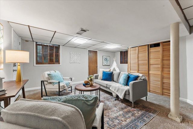 2720 McKinley Avenue, Cincinnati, OH 45211