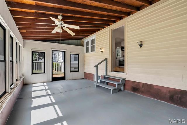 1165 Jackson Street, St Charles, MO 63301