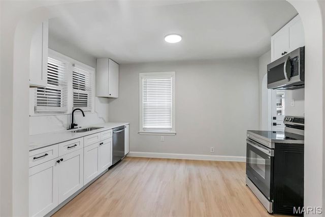 1165 Jackson Street, St Charles, MO 63301