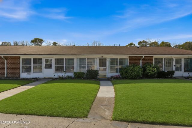 1245C Hamilton Court, Lakewood, NJ 08701