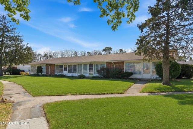 1245C Hamilton Court, Lakewood, NJ 08701