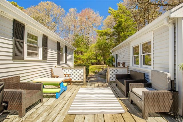 22 Avery Road, Pocasset, MA 02559