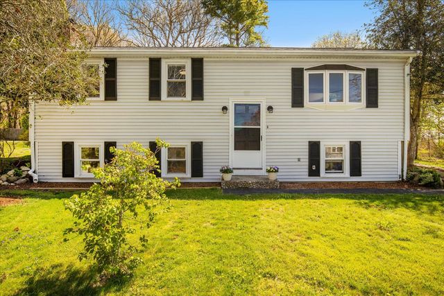 22 Avery Road, Pocasset, MA 02559