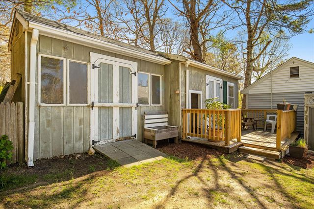 22 Avery Road, Pocasset, MA 02559